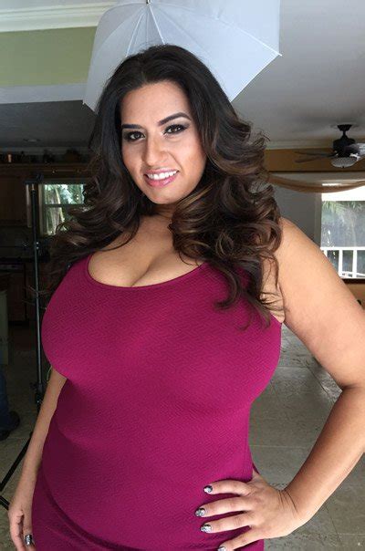 sofia rose twitter|Sofia Rose: Making BBW Mainstream, Loving My Body.